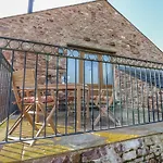 Semesterbostad Apple Tree *