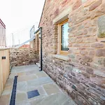 Semesterbostad Apple Tree *