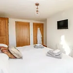 Apple Tree Semesterbostad Soulby